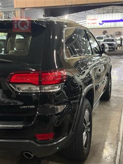 جیپ گراند شیرۆکی